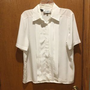 Gorgeous vintage pleated top